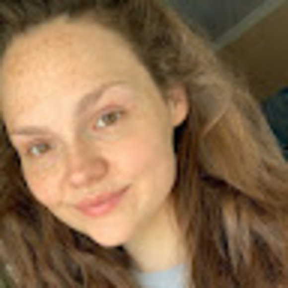 Meet your Posher, Julia - Picture 1 of 1